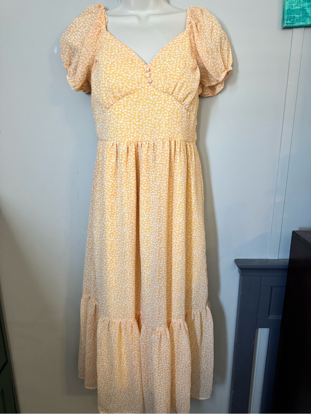 Mimi Chica Pale Yellow Floral Puff-Sleeve Maxi Dress